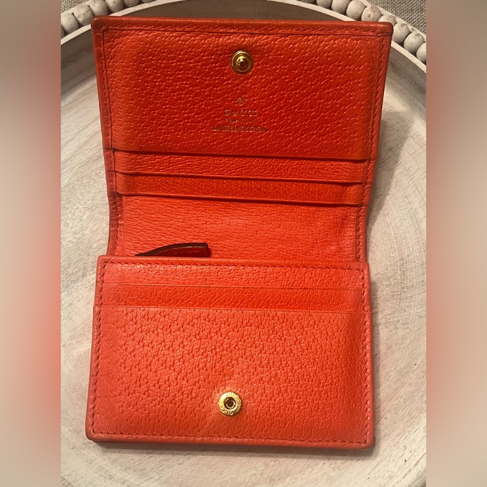 GUCCI Print Flora Limited Edition Wallet - Picture 7 of 11